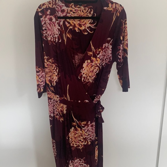 Wrap dress - Picture 1 of 9